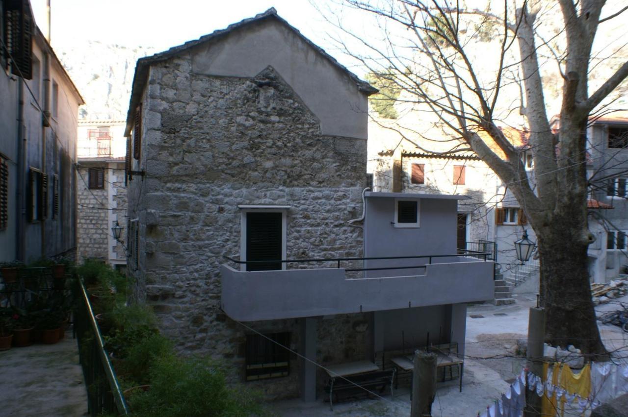 Apartments With A Parking Space Omis - 4327 Dış mekan fotoğraf