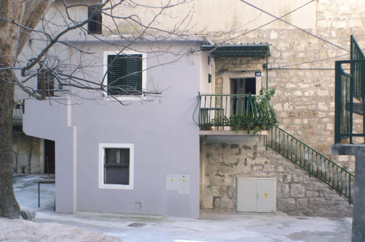 Apartments With A Parking Space Omis - 4327 Dış mekan fotoğraf